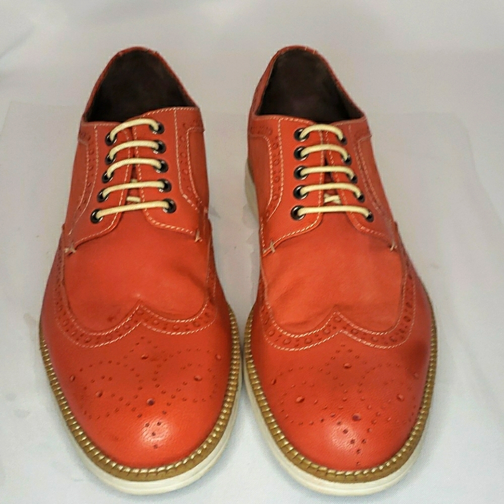 Donald J Pliner dress oxfords with contrast sole